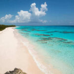 Praia de Eleuthera: Um Paraíso nas Bahamas